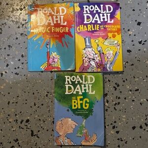 Ronald Dahl Book Set - Magic Finger, Charlie and the Chocolate Factory, The BFG